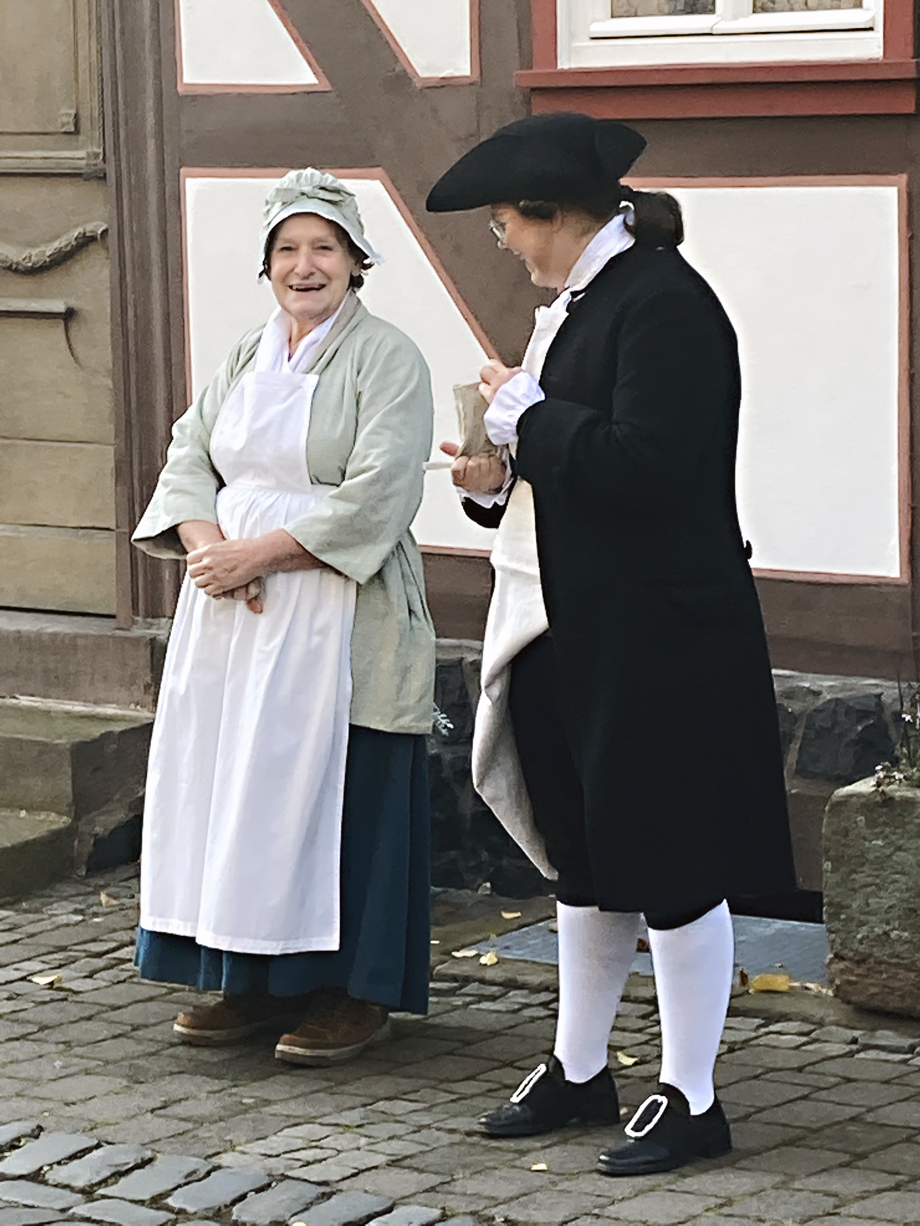 Aus vergangenen Zeiten berichten die Stadtführer Lauterbachs in ihren historischen Gewändern Geschichte und Geschichten rund um die Kreisstadt des Vogelsbergkreises.